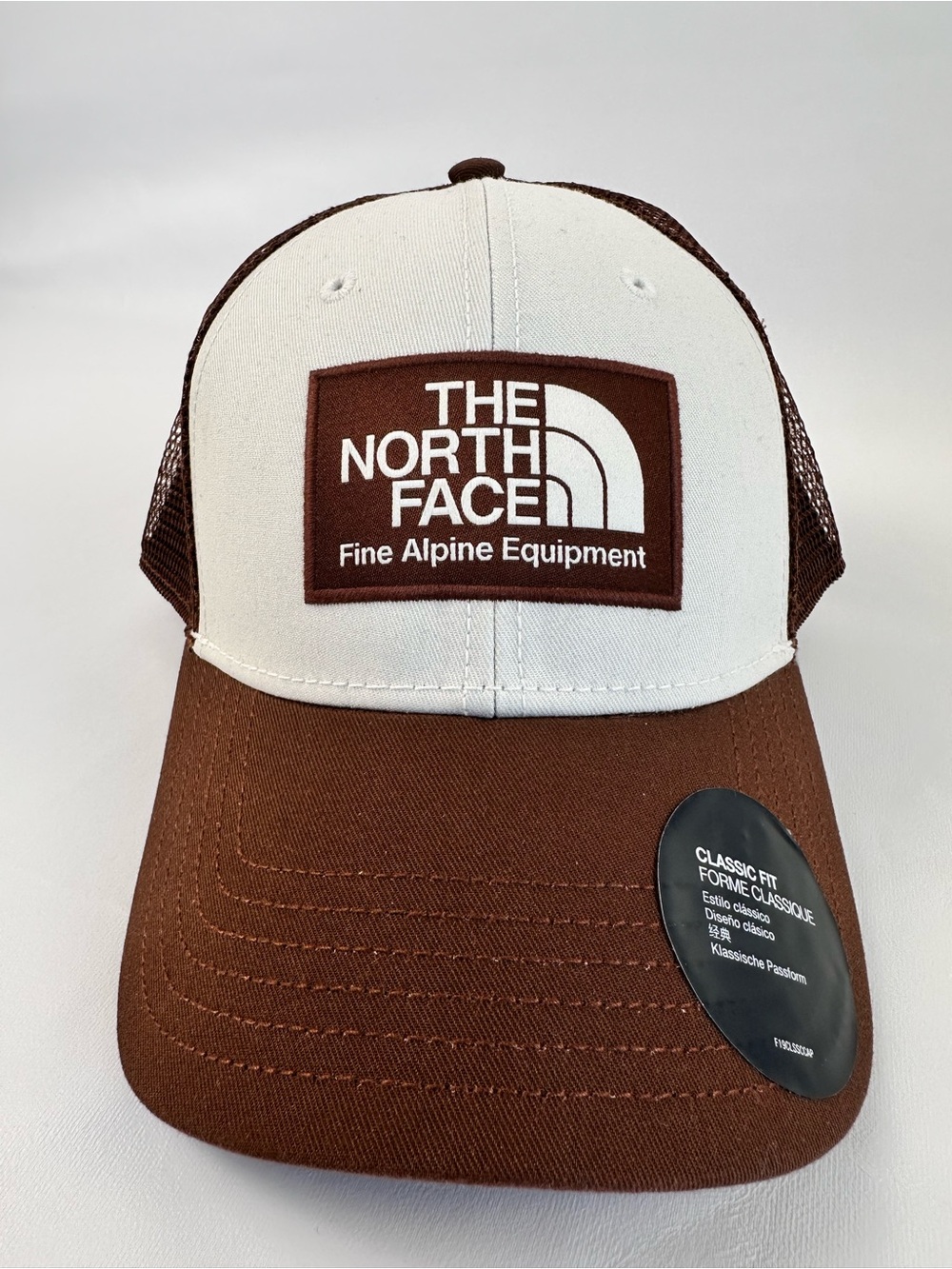 The North Face Mudder Trucker Hat NWT